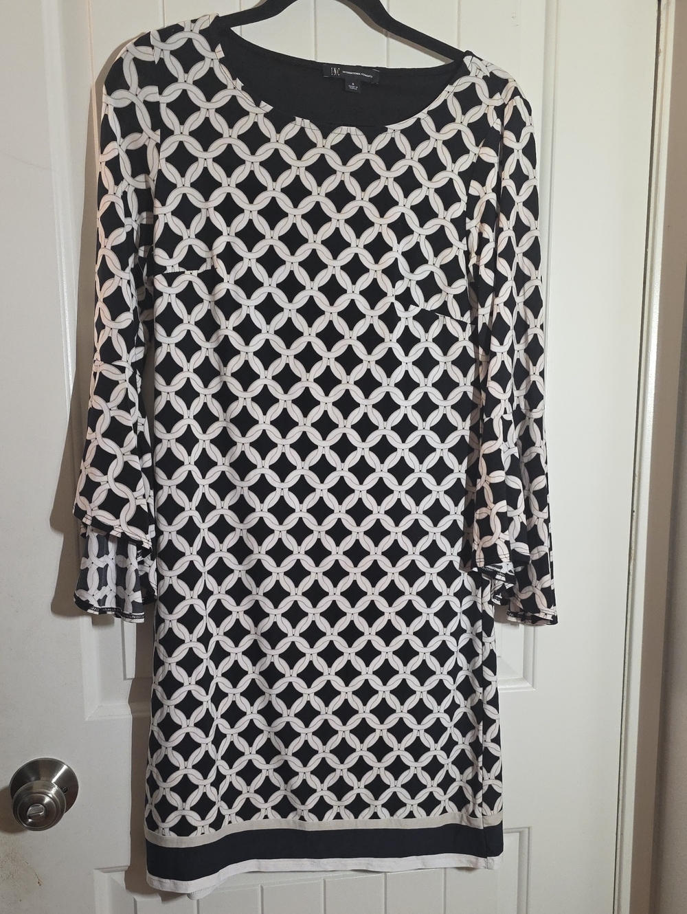 INC International Concepts Black and White Patterned Long Sleeve Shift Dress